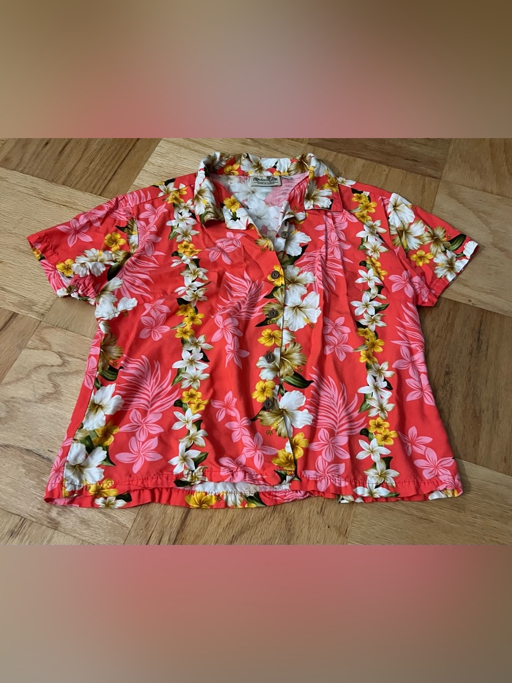 Paradise Bay Red Floral Hawaiian Rayon Blouse M